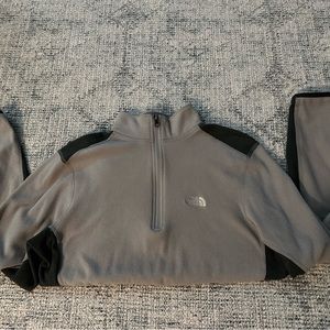 NORTHFACE HALF ZIP SWEATER. Size small